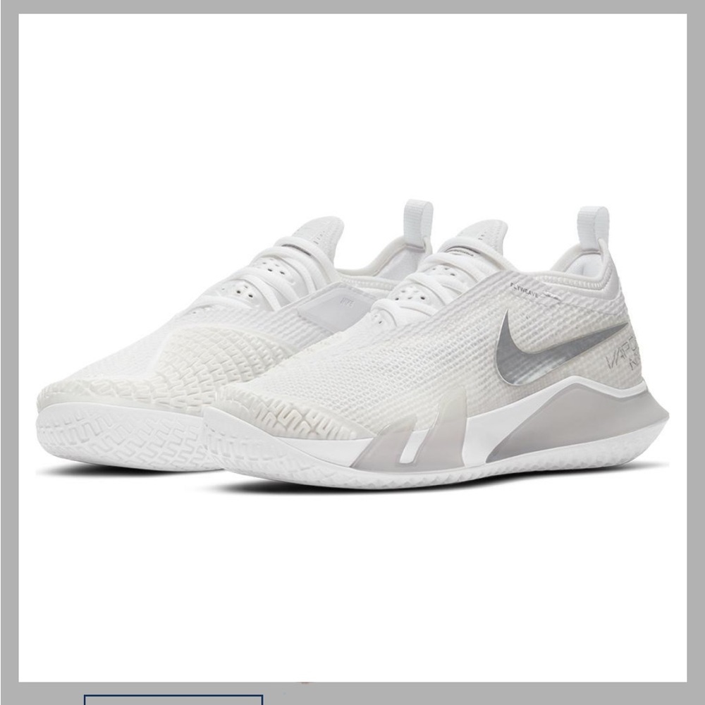 NikeCourt Women`s React Vapor NXT Tennis Shoes EUC